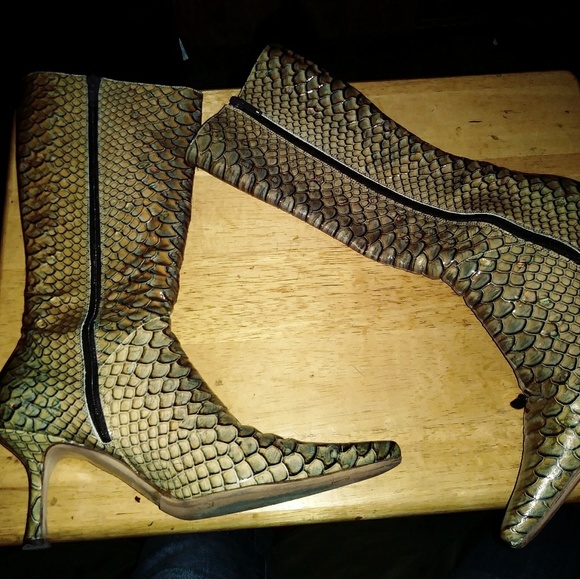 Jane brown - Picture 4 of 5